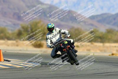 media/Jan-09-2022-SoCal Trackdays (Sun) [[2b1fec8404]]/Turn 14 (10am)/